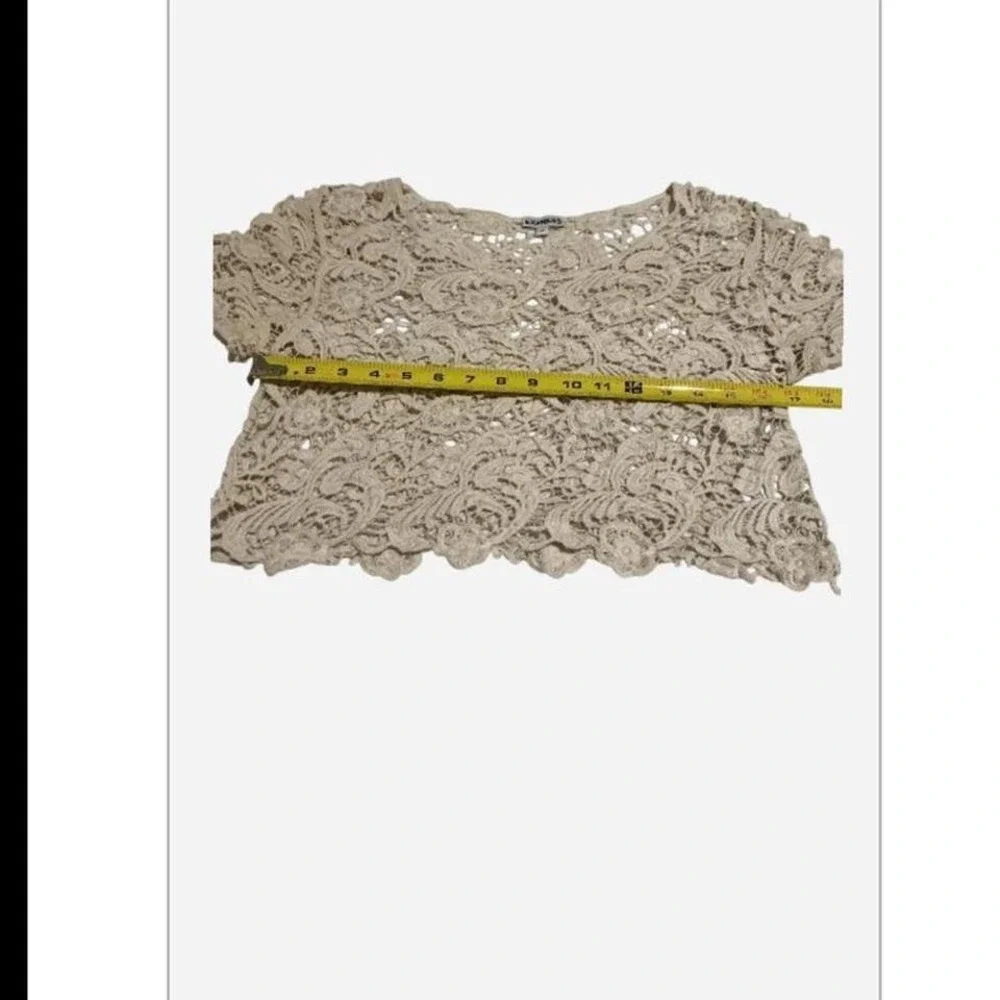 EXPRESS Beige‎ Crochet Lace Cropped Boho Short Sleeve cotton Top, coquette